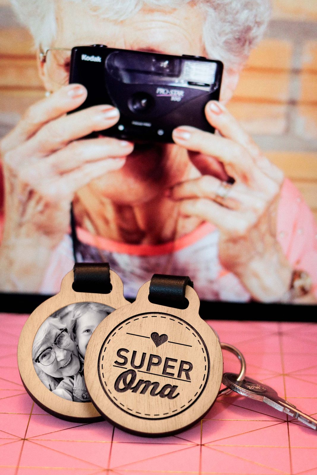 Fotogravur Schlüsselanhänger / Super Oma