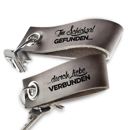 Schlüsselanhänger mit Gravur aus Leder: Im Schicksal gefunden...